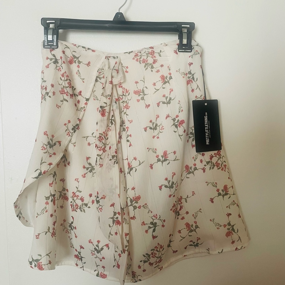 White Ditsy Floral Skirt